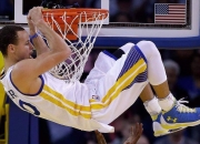 开云体育APP下载-字母哥大场面先生，爵士掀翻太阳，新王当立与秩序重构