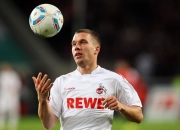 开云体育官方网站-引擎轰鸣中的历史性突破，法拉利完胜梅赛德斯，周冠宇刷新个人最佳战绩