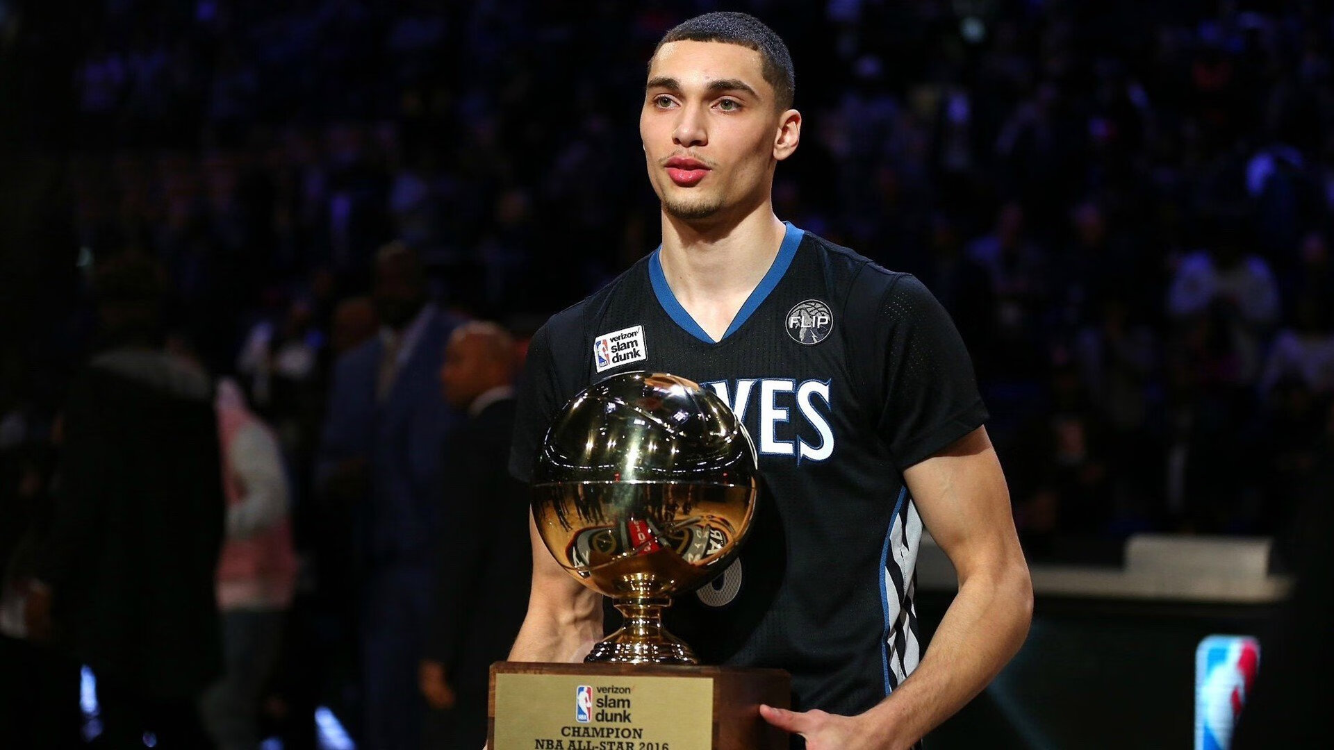 伊布关键回合不手软，阿森纳对阵拉齐奥的宿命对决