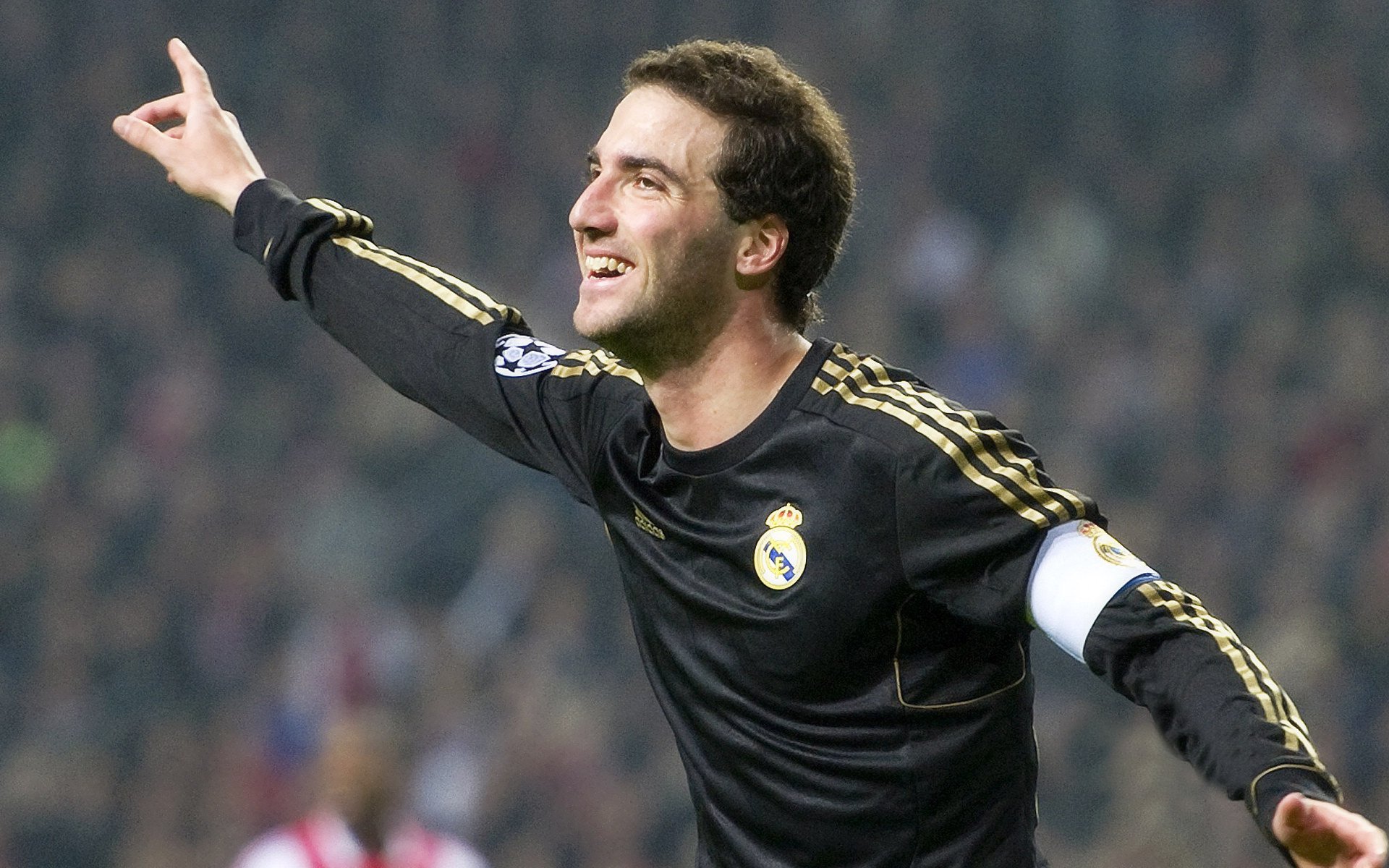 卡拉斯科进攻端无人可挡，奥地利如何破解曼城的战术迷宫？